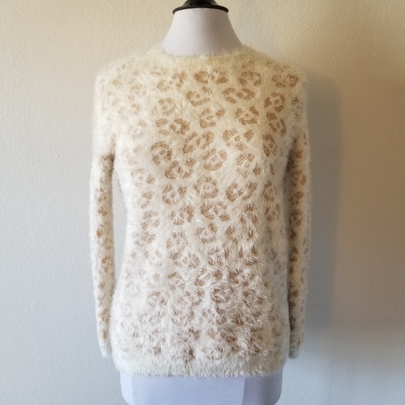 Jessica Simpson Sweaters - SOLD 💫J Simpson Cheetah Rose Gold Cream Sweater M